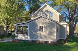 1015 5th St N, Stillwater, MN 55082 - Photo 9