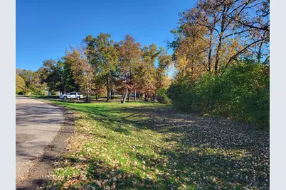 813, 819 & 823 Thomas Drive NE, Alexandria, MN 56308 - Photo 5