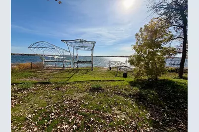 918 W Lake Drive, Detroit Lakes, MN 56501 - Photo 35