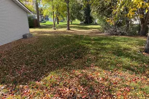 918 W Lake Dr, Detroit Lakes, MN 56501 - Photo 37