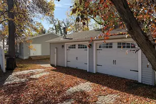 918 W Lake Dr, Detroit Lakes, MN 56501 - Photo 41