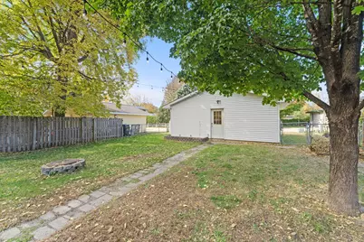 216 N 3rd Street, Saint Peter, MN 56082 - Photo 3