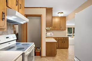 4036 Hampshire Ave N, Crystal, MN 55427 - Photo 11