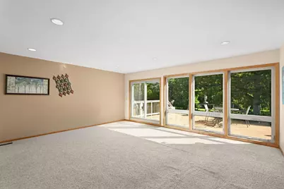 4036 Hampshire Avenue N, Crystal, MN 55427 - Photo 5