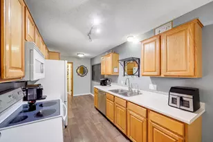 9823 Hamlet Ln S, Cottage Grove, MN 55016 - Photo 11