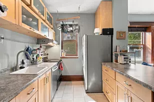 2421 Emerson Ave S, Minneapolis, MN 55405 - Photo 11