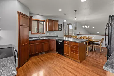 1240 38th Avenue S, Moorhead, MN 56560 - Photo 9