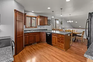 1240 38th Ave S, Moorhead, MN 56560 - Photo 9