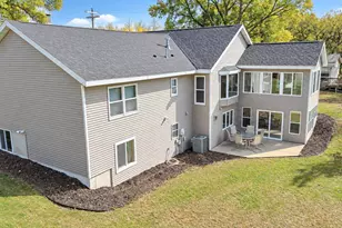 310 N Lincoln St, Redwood Falls, MN 56283 - Photo 5