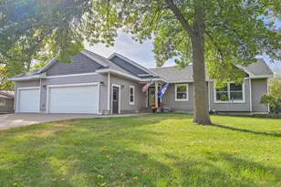 310 N Lincoln St, Redwood Falls, MN 56283 - Photo 1