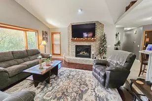 310 N Lincoln St, Redwood Falls, MN 56283 - Photo 15