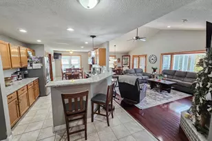 310 N Lincoln St, Redwood Falls, MN 56283 - Photo 11