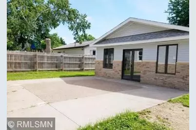 725 N Washington Avenue, Saint Peter, MN 56082 - Photo 23