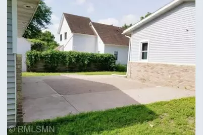 725 N Washington Avenue, Saint Peter, MN 56082 - Photo 19