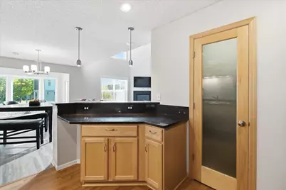 15225 Stonewood Terrace, Burnsville, MN 55306 - Photo 17