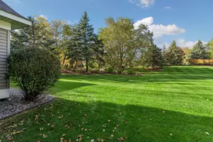 9813 Wedgewood Cir, Woodbury, MN 55125 - Photo 49