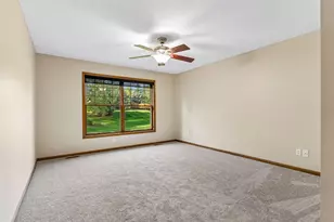 9813 Wedgewood Cir, Woodbury, MN 55125 - Photo 29