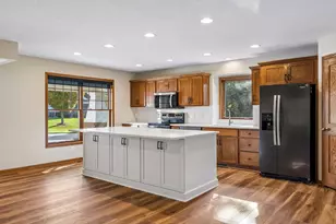 9813 Wedgewood Cir, Woodbury, MN 55125 - Photo 15