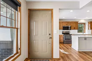 9813 Wedgewood Cir, Woodbury, MN 55125 - Photo 13