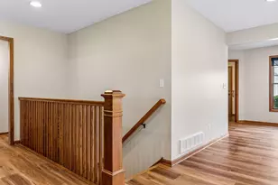 9813 Wedgewood Cir, Woodbury, MN 55125 - Photo 39