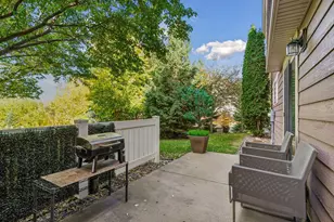 2117 Cedar Grove Trail, Eagan, MN 55122 - Photo 41