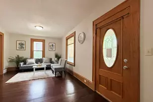 324 Topping St, Saint Paul, MN 55117 - Photo 5