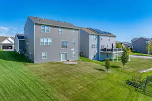 1457 Nutmeg Cir, Carver, MN 55315 - Photo 9