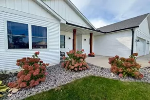 1122 3rd St, Wanamingo, MN 55983 - Photo 5