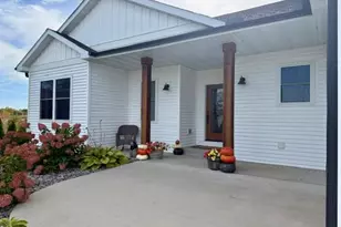 1122 3rd St, Wanamingo, MN 55983 - Photo 3