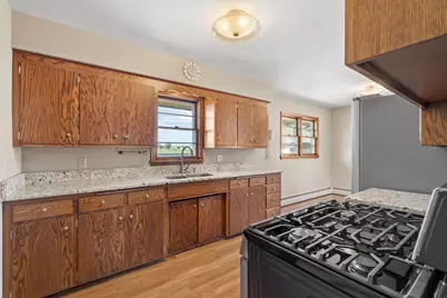 5641 Regent Avenue N, Crystal, MN 55429 - Photo 7