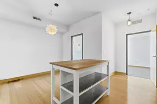 10 E 26th St, Minneapolis, MN 55404 - Photo 17