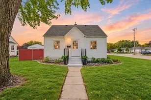 233 5th Ave NE, Osseo, MN 55369 - Photo 1