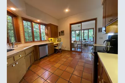 44 Peninsula Road, Dellwood, MN 55110 - Photo 13
