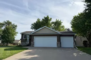 201 Golden Bear Ln, Zumbrota, MN 55992 - Photo 37