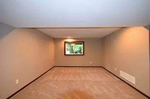 201 Golden Bear Ln, Zumbrota, MN 55992 - Photo 27