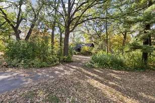 11300 Park Ridge Dr W, Minnetonka, MN 55305 - Photo 9