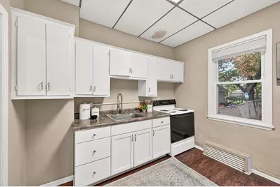591 Payne Avenue, Saint Paul, MN 55130 - Photo 9