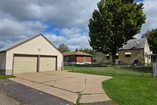 629 3rd St, Nashwauk, MN 55769 - Photo 7