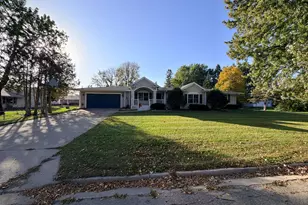 1130 Phinney Ave, Detroit Lakes, MN 56501 - Photo 1