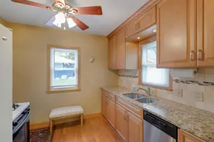 568 Spring St, Mendota Heights, MN 55118 - Photo 7