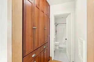 2017 Emerson Ave S, Minneapolis, MN 55405 - Photo 27