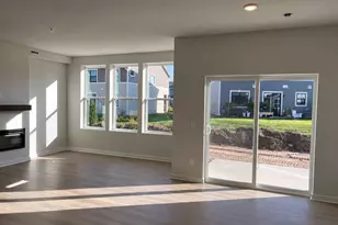 17980 Genoa Dr, Lakeville, MN 55044 - Photo 15