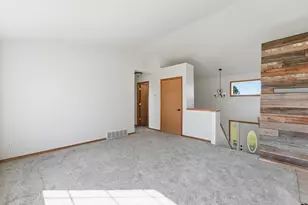 371 Rice City Cir, Darwin, MN 55324 - Photo 7
