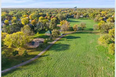 4401 78th Avenue N, Brooklyn Park, MN 55443 - Photo 85