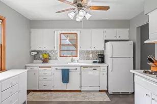 4401 78th Ave N, Brooklyn Park, MN 55443 - Photo 29