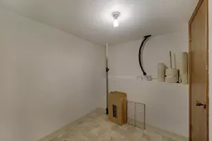 9716 Oxborough Rd, Bloomington, MN 55437 - Photo 31