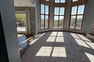9405 Wedgewood Dr, Woodbury, MN 55125 - Photo 5