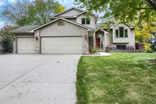 1317 Schooner Ct, Woodbury, MN 55125 - Photo 1
