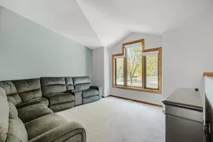 1317 Schooner Ct, Woodbury, MN 55125 - Photo 5