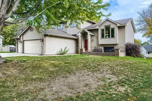 1317 Schooner Ct, Woodbury, MN 55125 - Photo 3